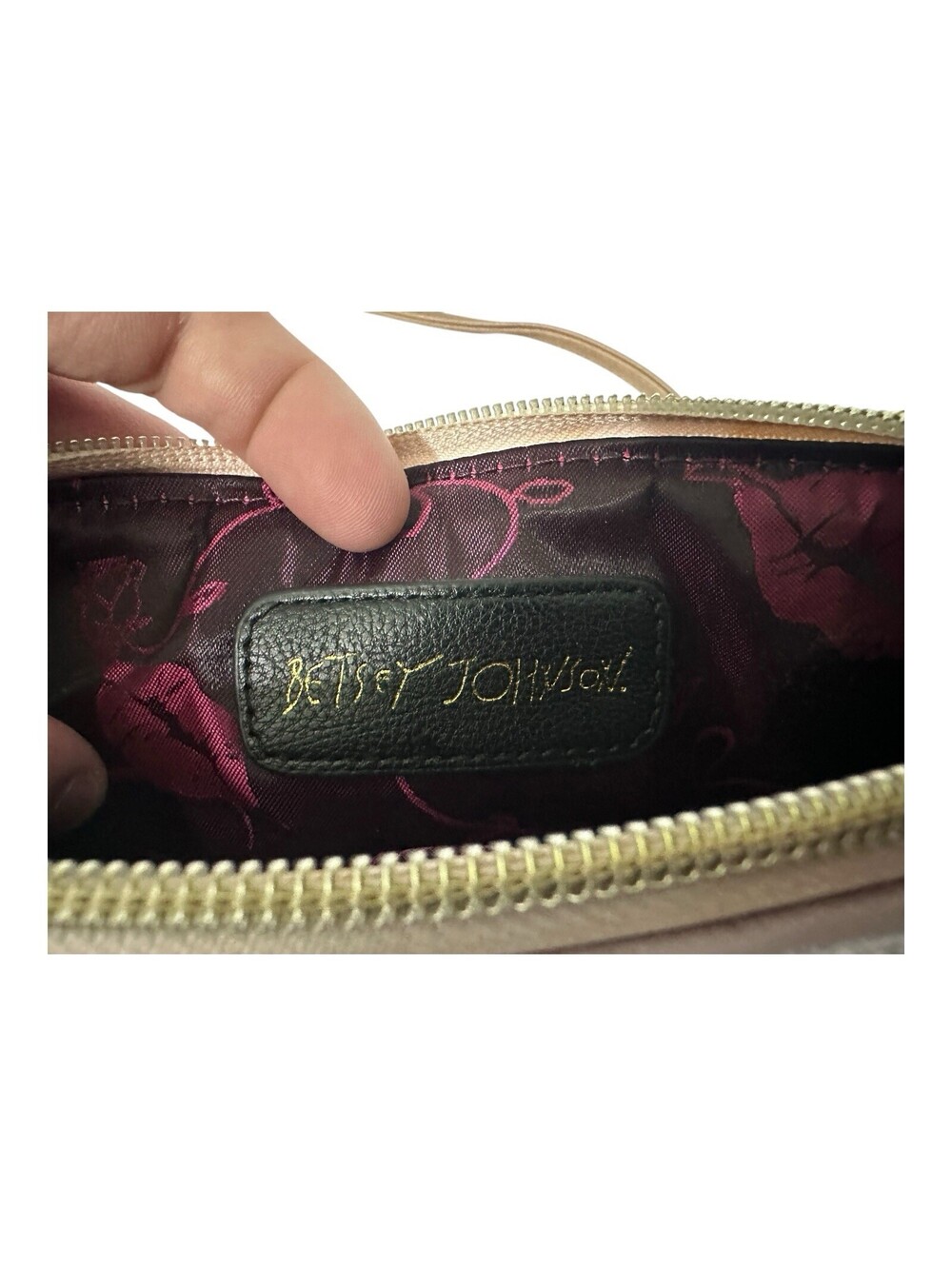 Betsey Johnson Crossbody Pretty Pink Purse Quilted Bow Shoulder Bag 9x6” - Picture 9 of 10